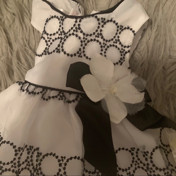 Baby Dresses - Picture 5 of 7